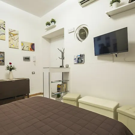 Alma House * Salerno